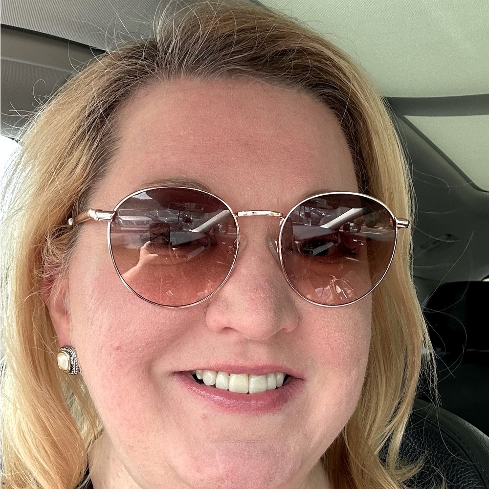 Meet your Posher, Ali